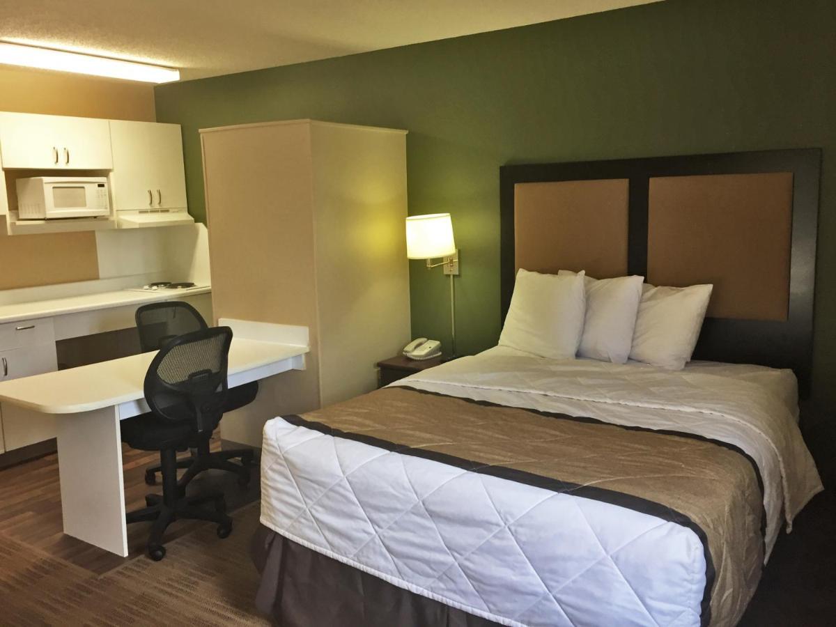 Extended Stay America Select Suites - Chicago - Hanover Park מראה חיצוני תמונה