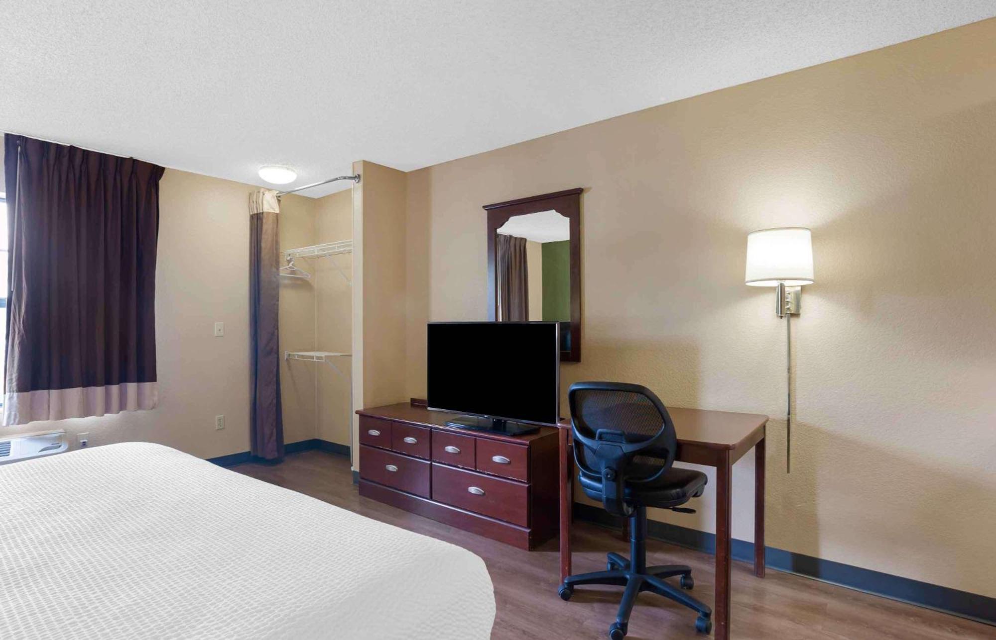 Extended Stay America Select Suites - Chicago - Hanover Park מראה חיצוני תמונה