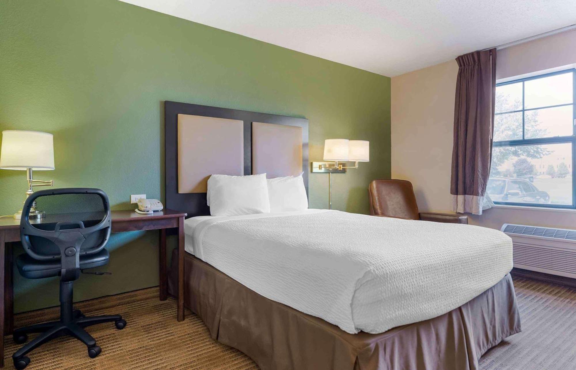Extended Stay America Select Suites - Chicago - Hanover Park מראה חיצוני תמונה