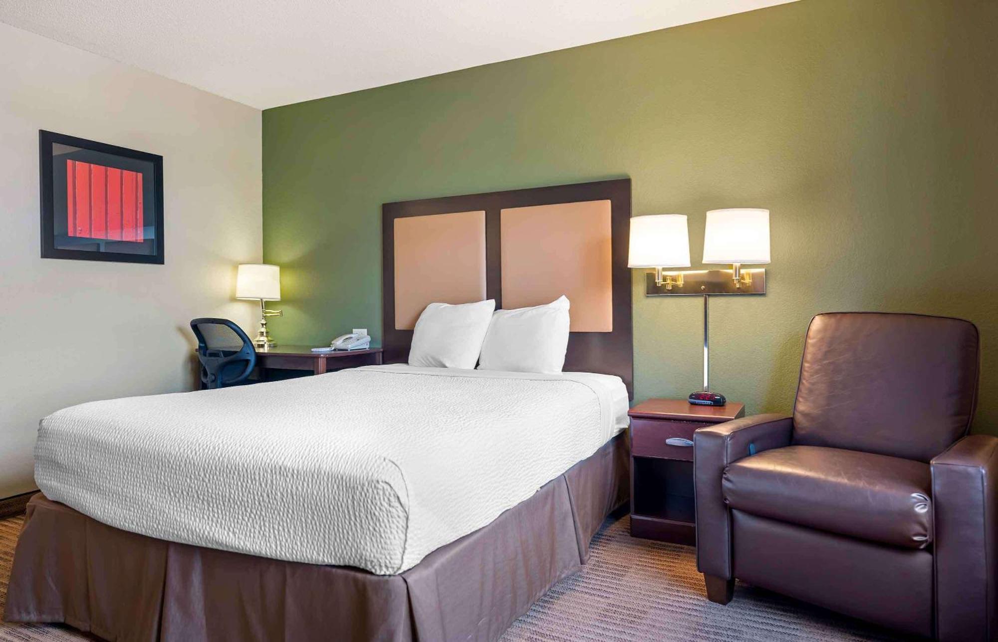 Extended Stay America Select Suites - Chicago - Hanover Park מראה חיצוני תמונה