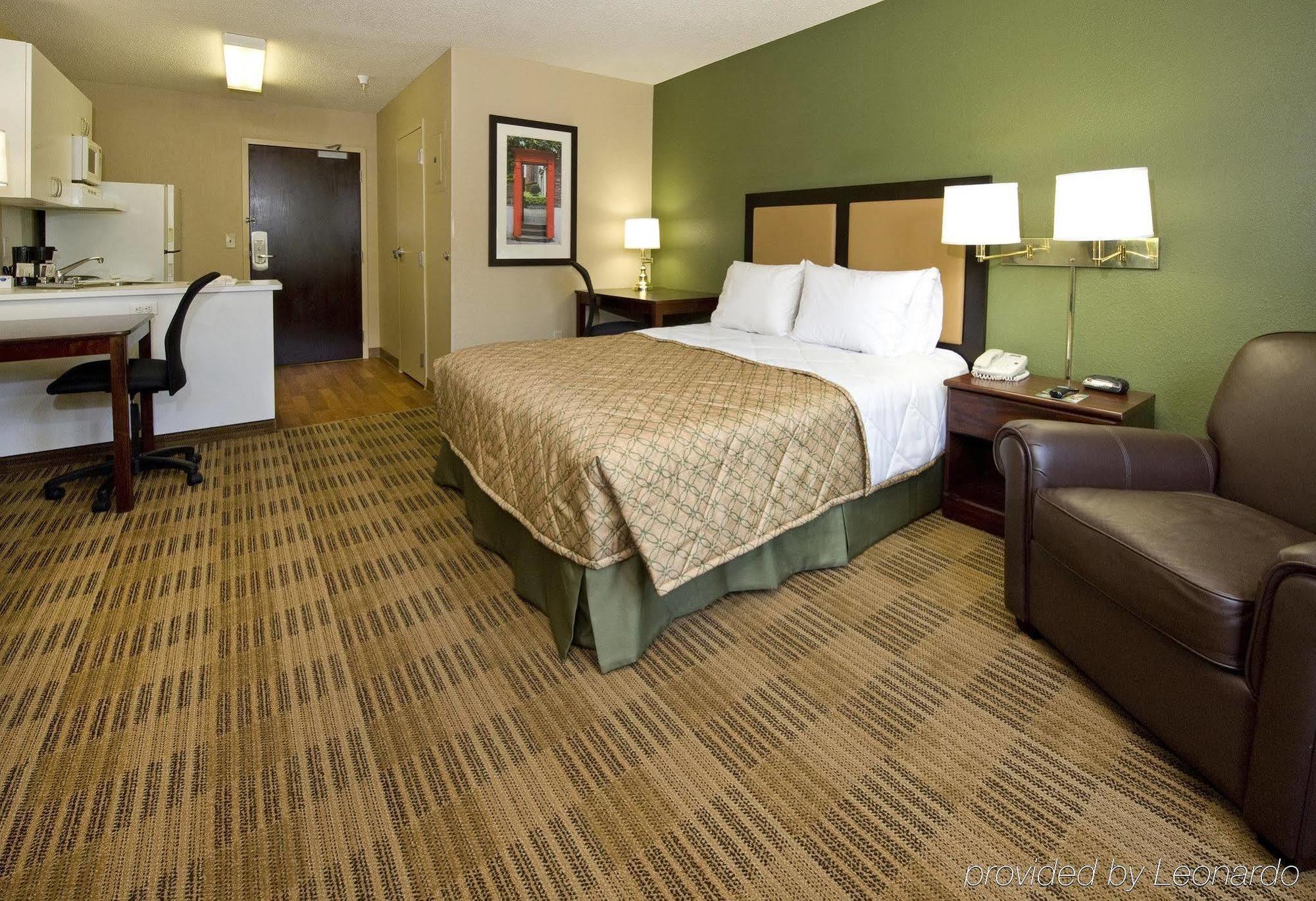 Extended Stay America Select Suites - Chicago - Hanover Park מראה חיצוני תמונה